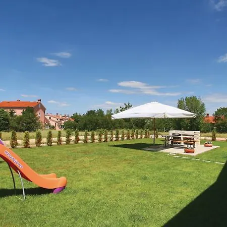 Gorgeous In Labin With Kitchen Casa vacanze