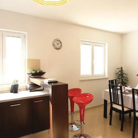 Casa vacanze Gorgeous In Labin With Kitchen Raša