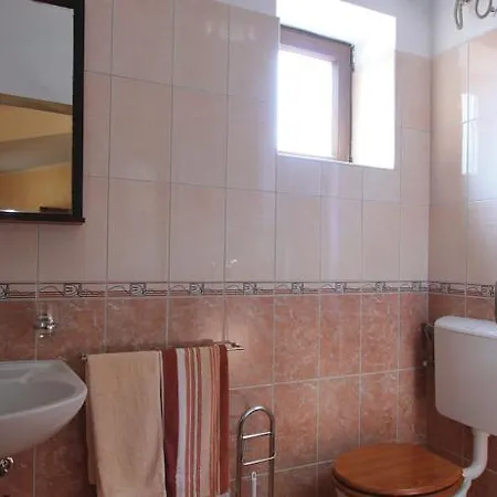Gorgeous In Labin With Kitchen Raša