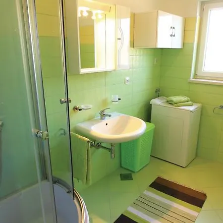 Casa vacanze Gorgeous In Labin With Kitchen *