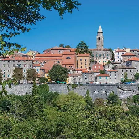 Casa vacanze Gorgeous In Labin With Kitchen