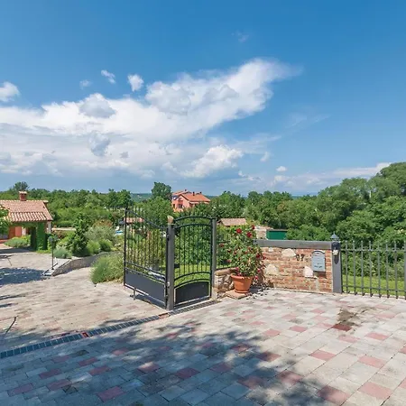 Gorgeous In Labin With Kitchen Casa vacanze *